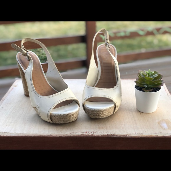 Two pairs sz 9 Gianni Bini heels - Picture 6 of 8